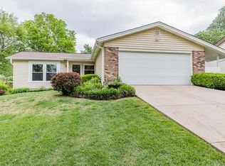 603 Nandale Ln, Ballwin, MO 63021