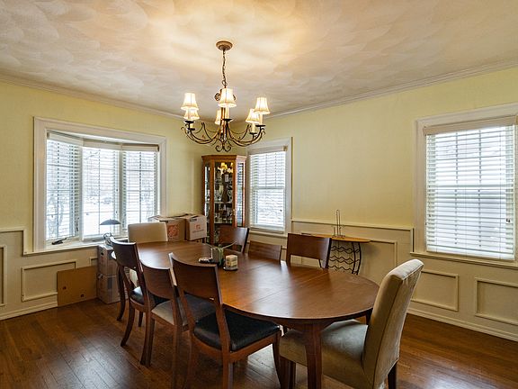 5th image of 311 N Gardiner Ave