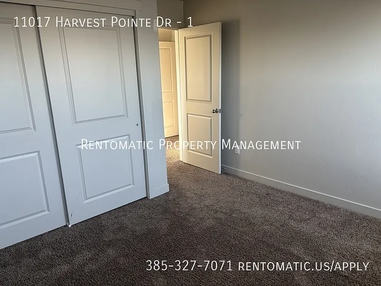 11017 S Harvest Pointe Dr #1 — Photo 16