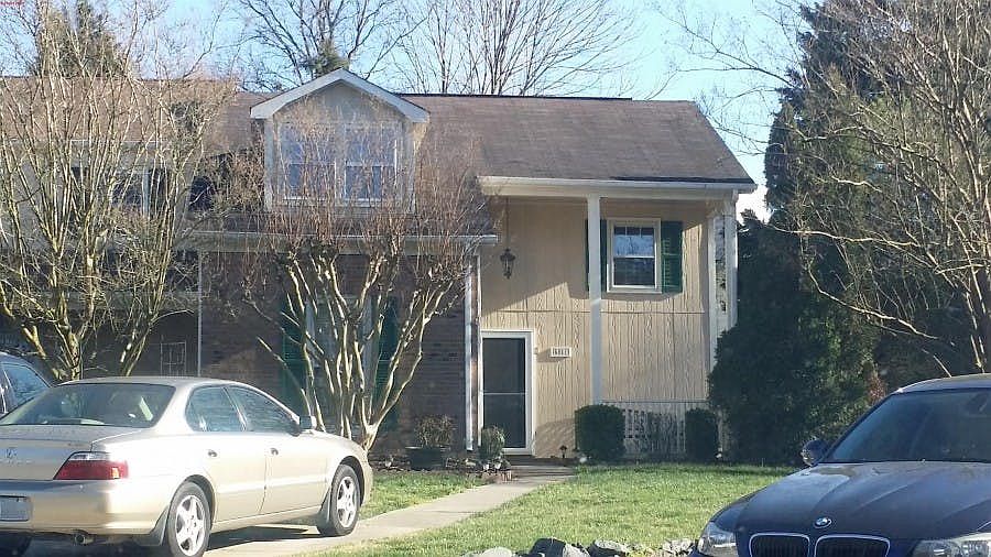 1st image of 6811 Copernicus Cres