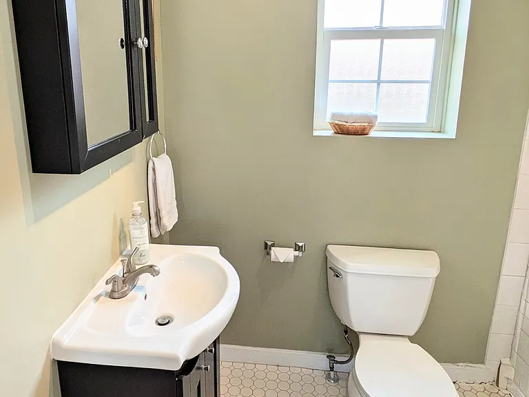 223 W Center St #2 — Photo 8