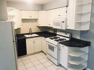 255 E Oak St APT 5, Addison, IL 60101