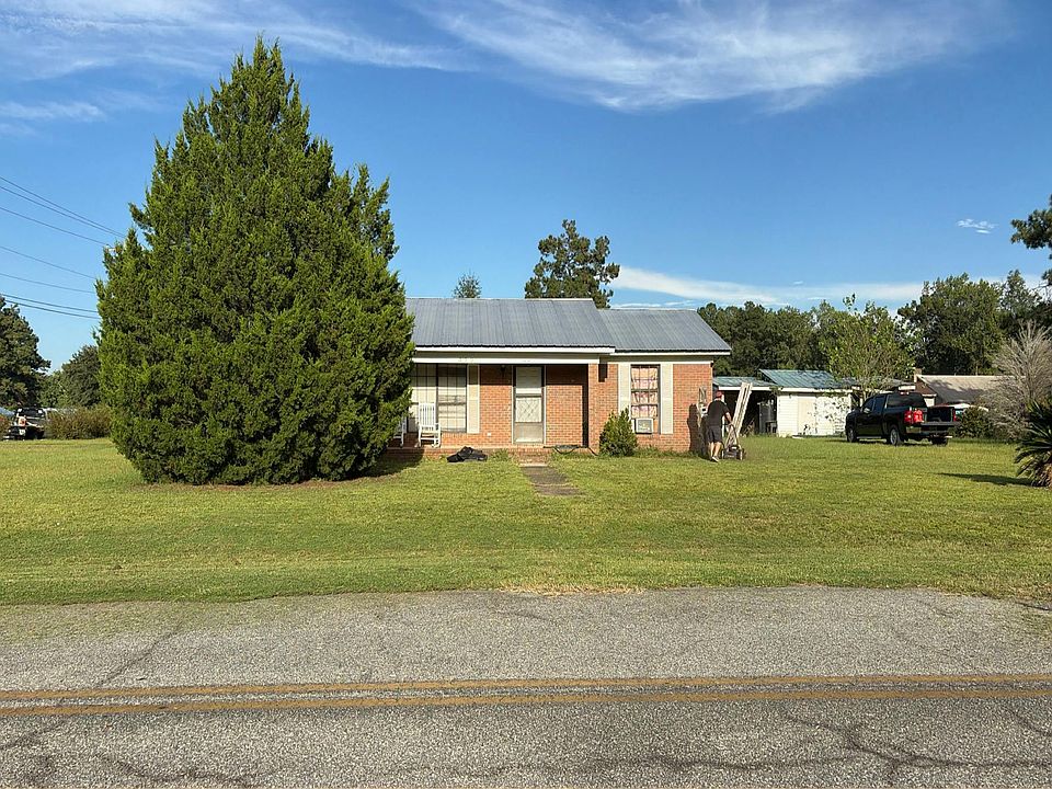 1st image of 412 Bay Tree Rd