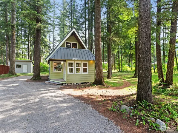 6182 Chestnut Drive, Maple Falls, WA 98266