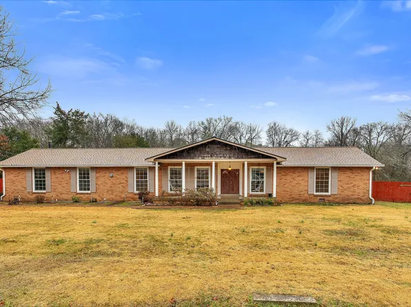 2425 Bellevue Manor Dr, Nashville, TN 37221