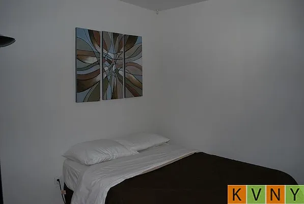 Rented by KVNY Soho | media 73