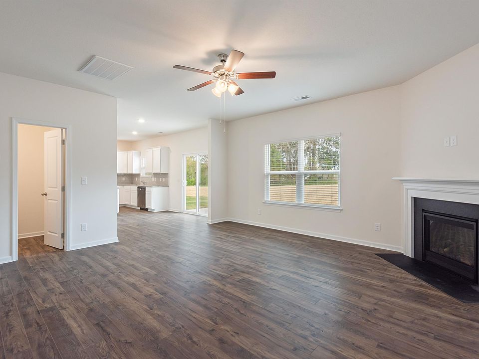 1st image of 5513 English Holly Way