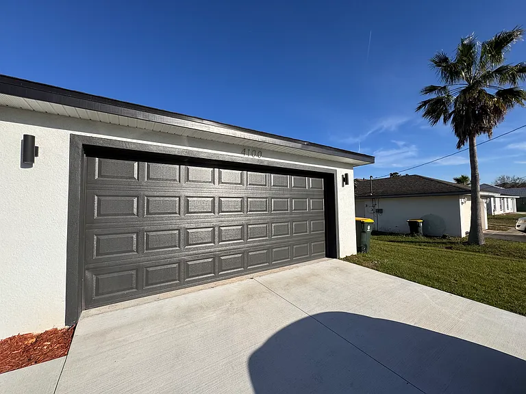 4100 Mendoza Ave — Photo 17