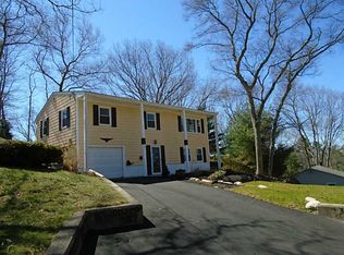 36 Cynthia Dr, Coventry, RI 02816