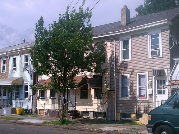 4th image of 12 Washington St