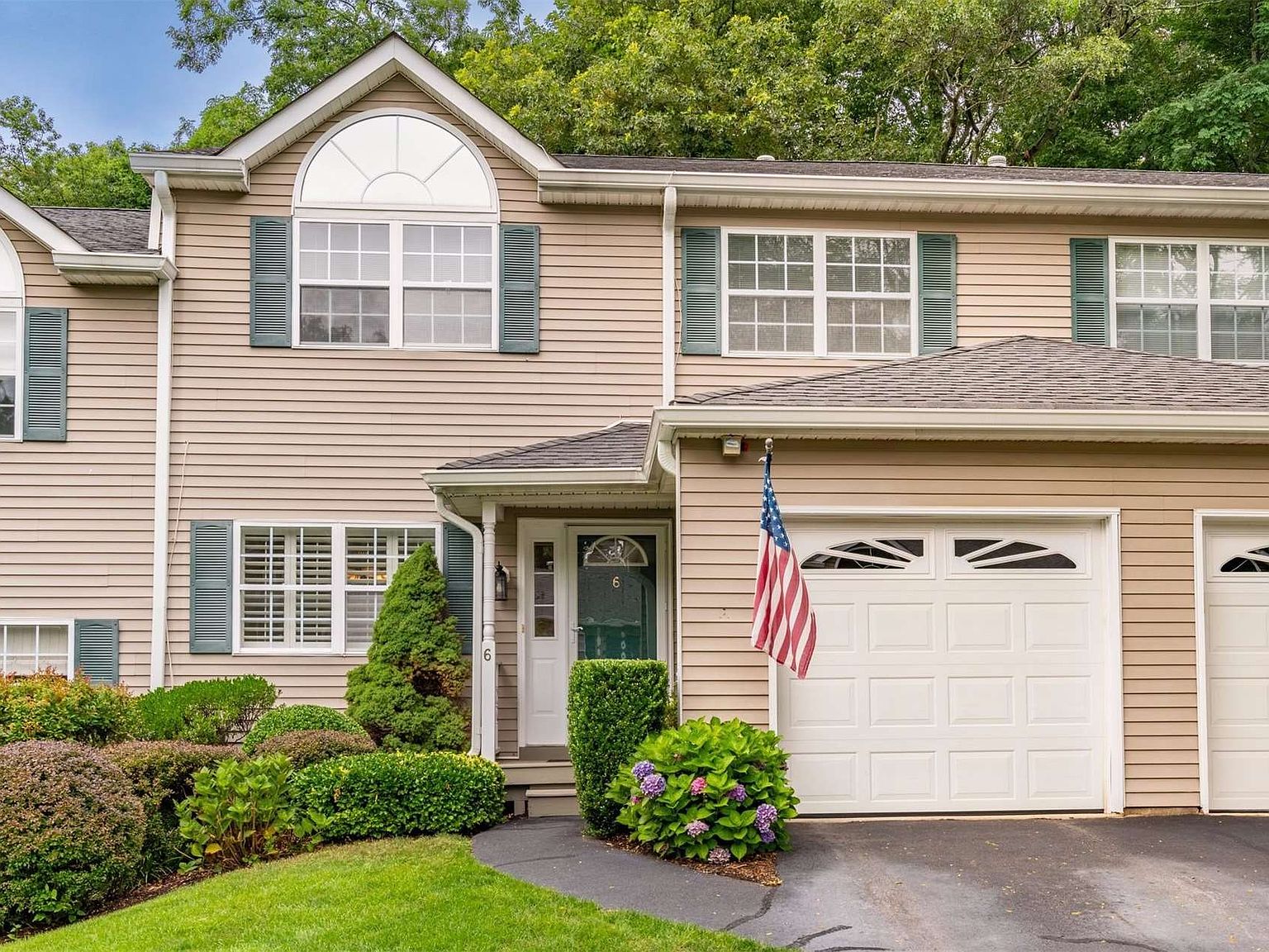 6 Springwood Lane UNIT 6, Huntington, NY 11743 Zillow