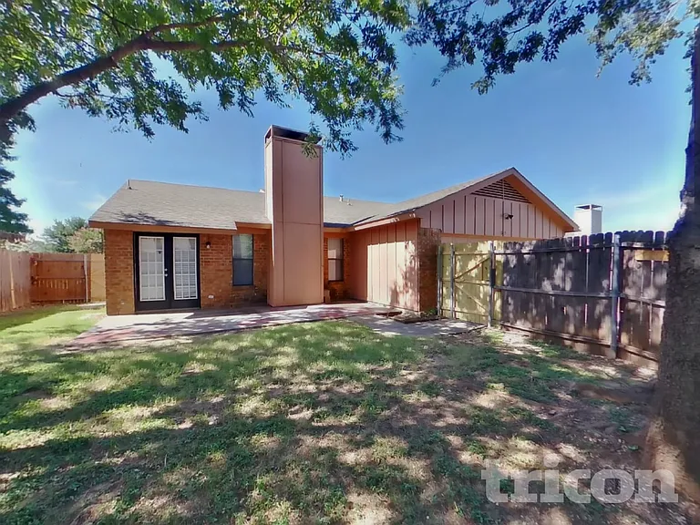 1015 Cedar Run Dr — Photo 17