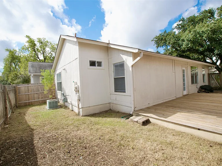 13103 Pollard Dr — Photo 13
