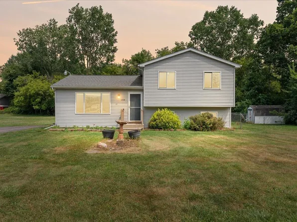 11534 Eaton Rapids Rd, Springport, MI 49284