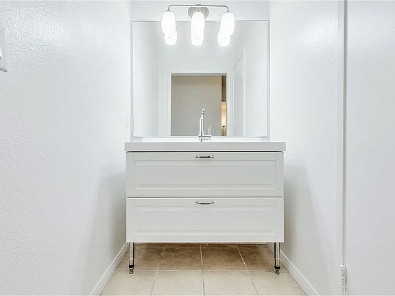 4th image of 3424 Pueblo Ave Unit 10