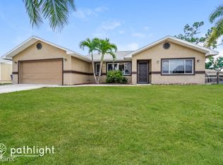 17429 Connecticut Rd, Fort Myers, FL 33967