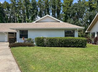 1750 Atrium Dr, Sun City Center, FL 33573