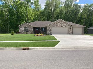 1407 W Glenwood Dr, Columbia City, IN 46725