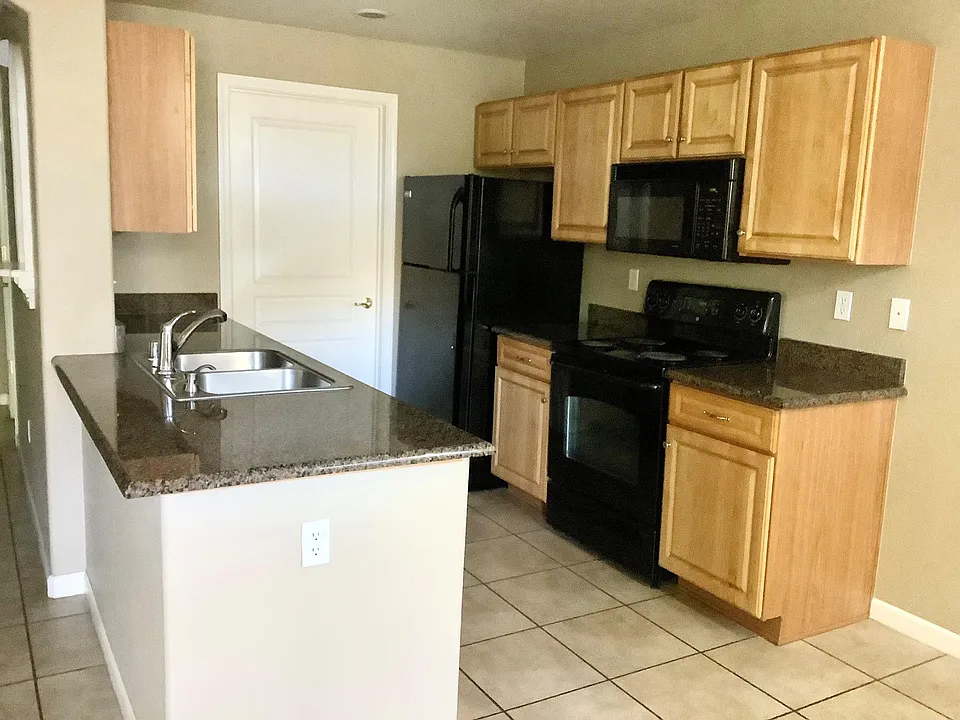 1360 Shady Ln #627