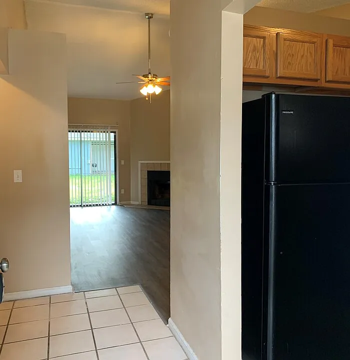 5132 Indian Lakes Ct #4