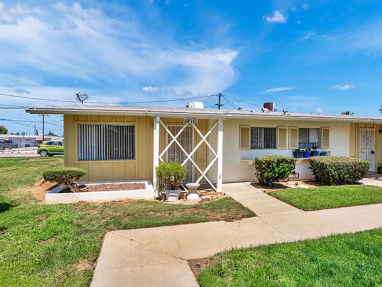 27171 Sun City Blvd — Photo 2