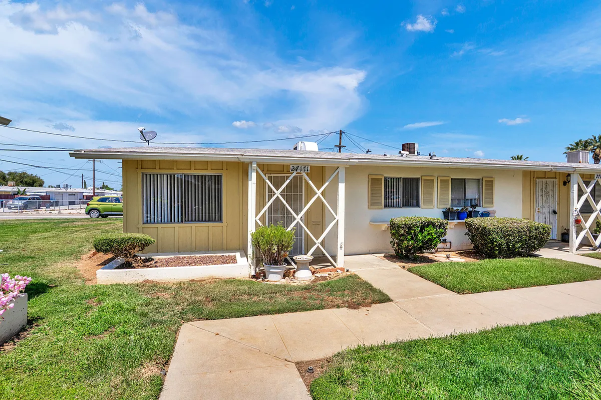 Building Photo - 27171 Sun City Blvd