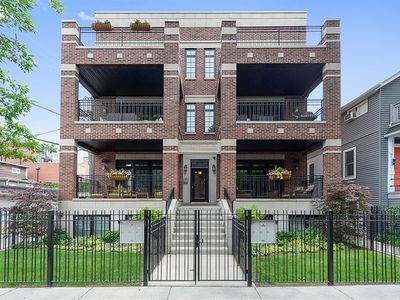 1217 W School St, Chicago, IL, 60657
