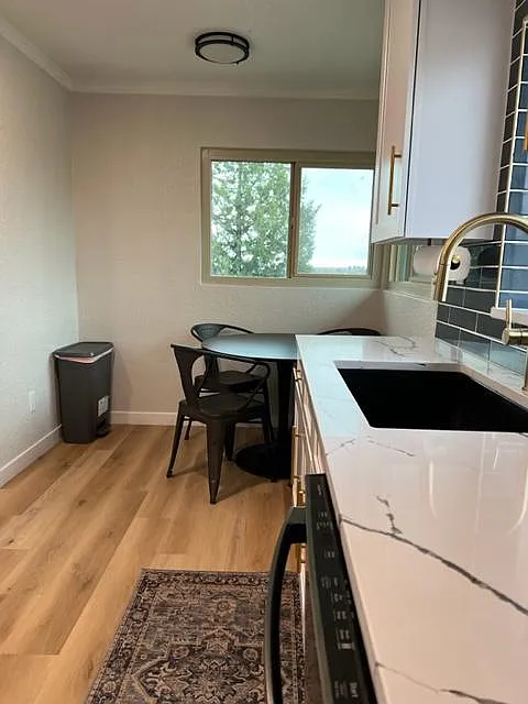 2 bed, 800 sqft, $2,800 — Photo 3
