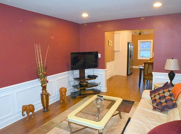 4th image of 6233 S Melvina Ave