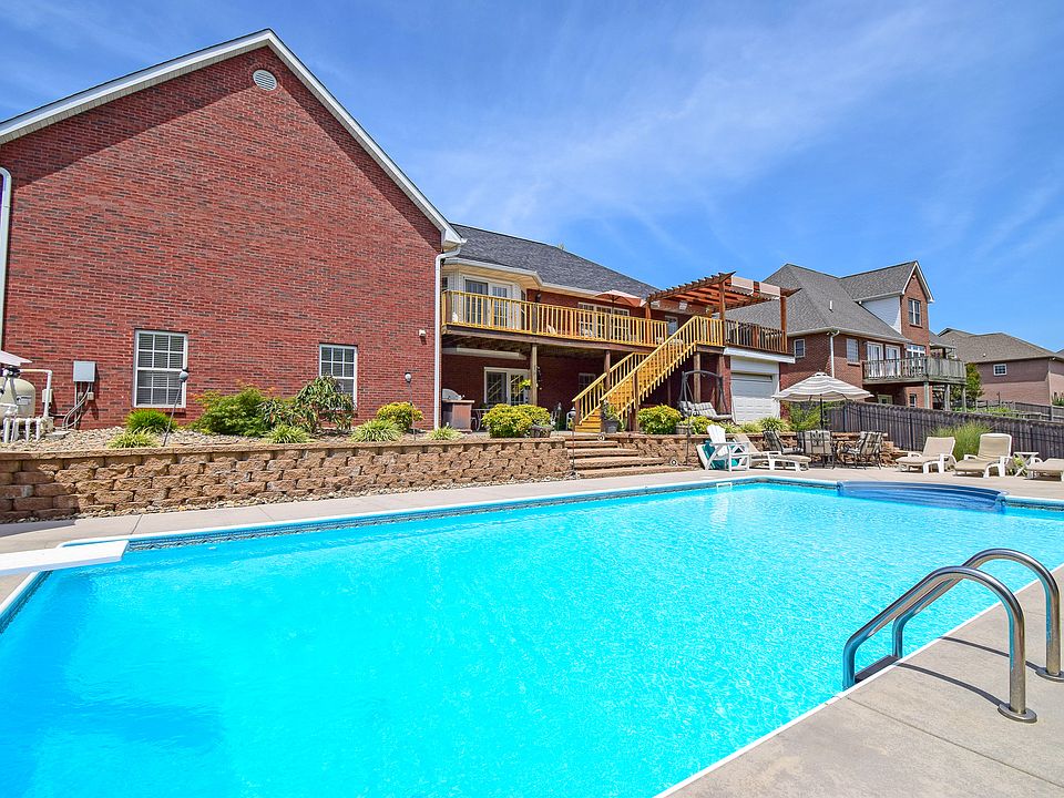 1st image of 541 Grassland Dr