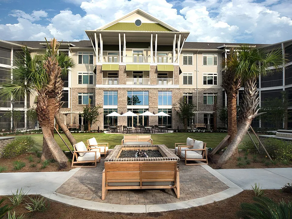 WaterWalk at Shelter Cove Towne Centre apartments community photo