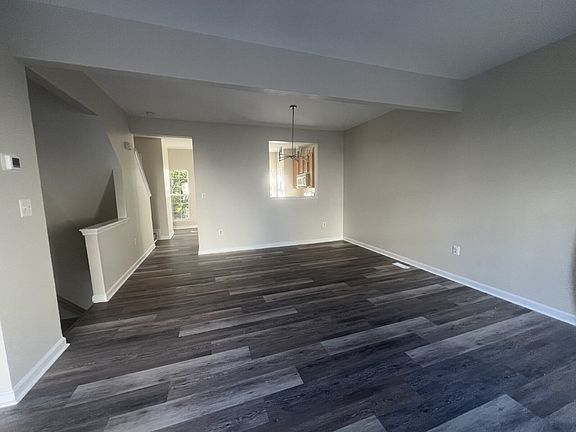 3rd image of 2265 Forsythia Dr