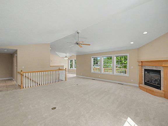 4th image of 2821 Buckingham Ct