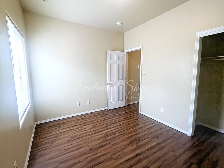 3051 Southern Blvd SE #B — Photo 15