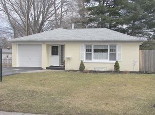 764 S Grosvenor Rd, Rochester, NY 14618