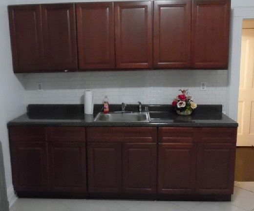 4th image of 53 Longview St #2