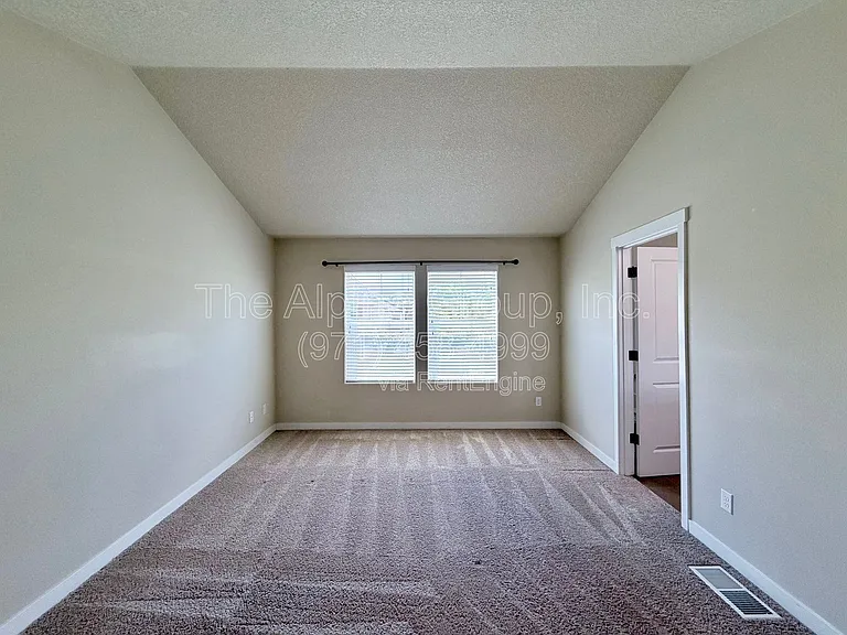 378 SW Mitchum Ter — Photo 15