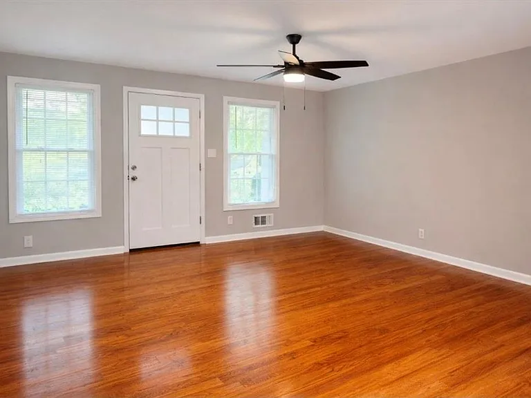 1551 Pine Glen Cir — Photo 4