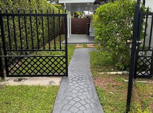 8601 SW 4th St, Miami, FL 33144