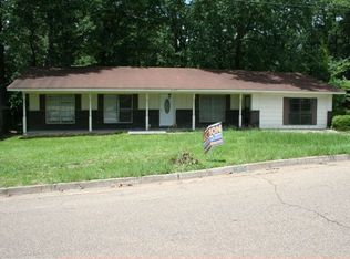 2105 Flowers Dr, Jackson, MS 39204