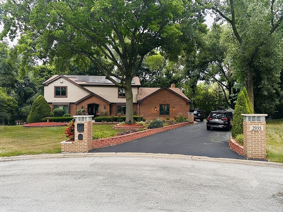 1st image of 2935 Chelsea Cir
