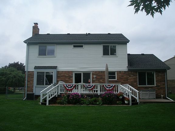 2nd image of 46308 Loveland Dr