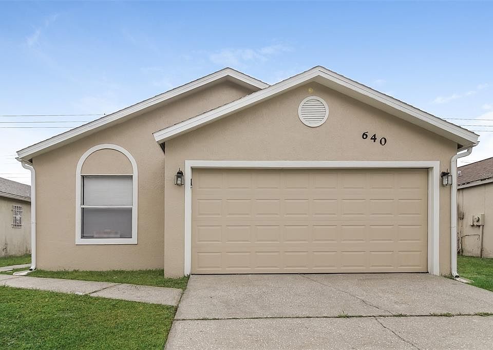 1st image of 640 OAKFORD WAY