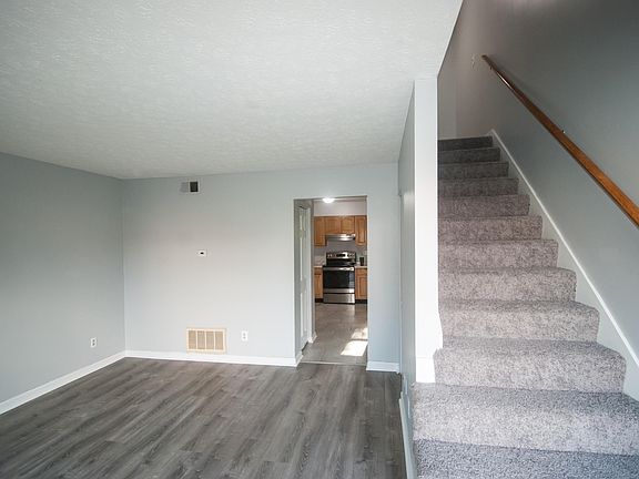 4th image of 4920 Cawood Dr APT 2