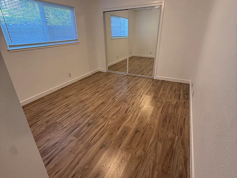 630 W 2nd Ave #13 — Photo 12