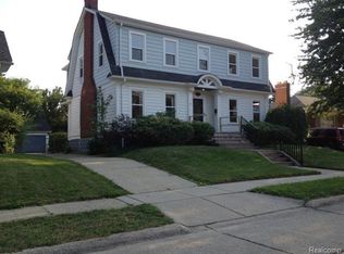 15590 Charles R Ave, Eastpointe, MI 48021