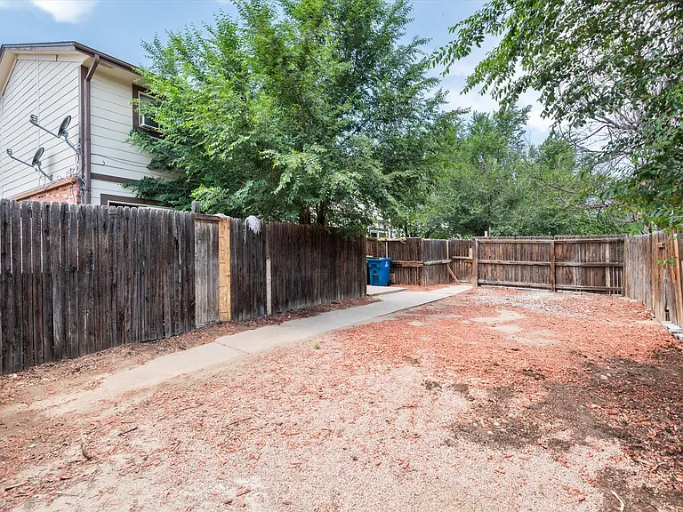 2280 Billings St — Photo 26