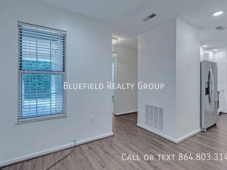 4614 Old Spartanburg Rd #15 — Photo 13