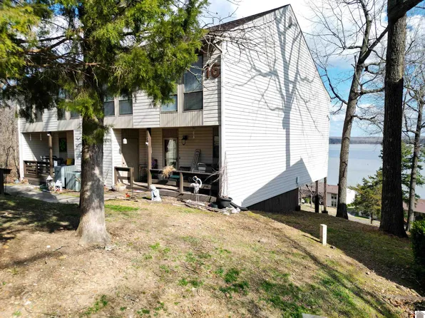 328 Champion Hills Rd, Kuttawa, KY 42055