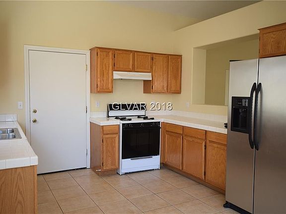 3rd image of 601 Willowick Ave